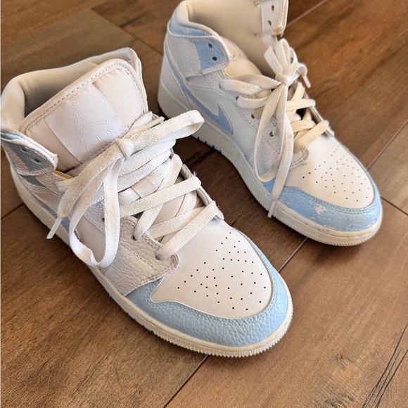Jordan 1’s Hand Painted White and Blue Sneakers - Picture 2 of 8